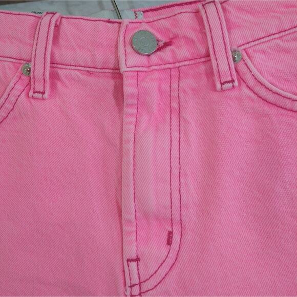 F Urban Outfitters UO BDG Neon Pink Distressed Chewed A Line Denim Shorts NWT 26 - Picture 2 of 7